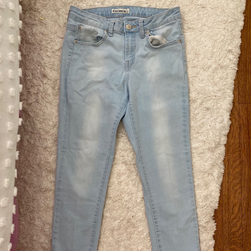 Light wash Skinny jeans